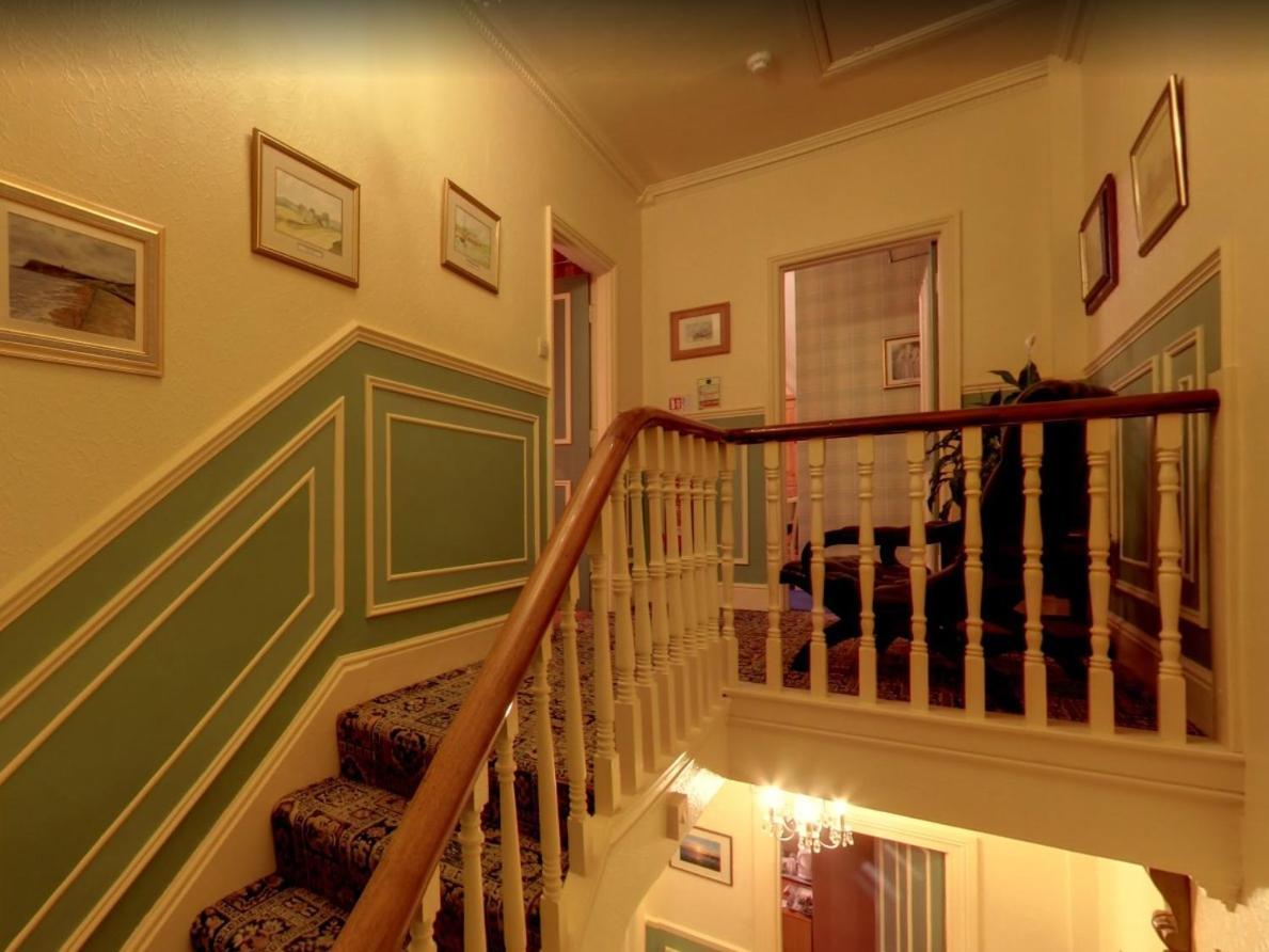 Bed and Breakfast Athol House Filey Esterno foto