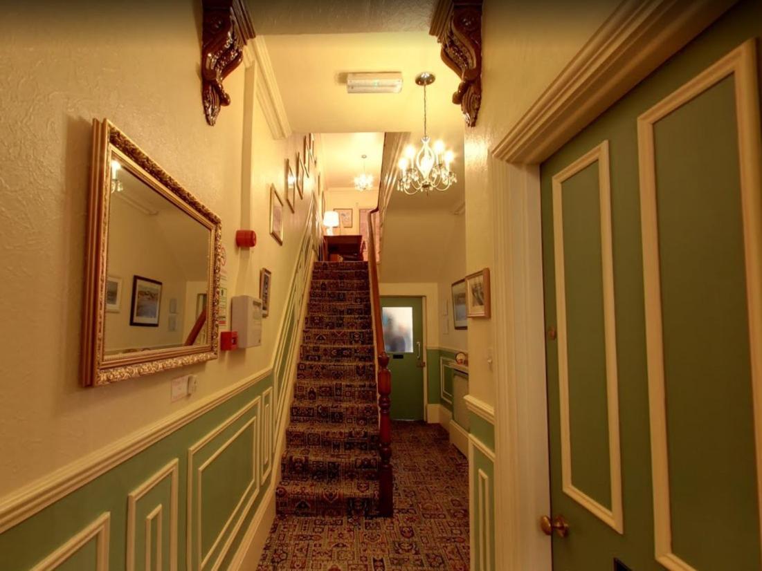 Bed and Breakfast Athol House Filey Esterno foto