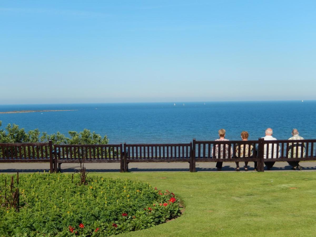 Bed and Breakfast Athol House Filey Esterno foto